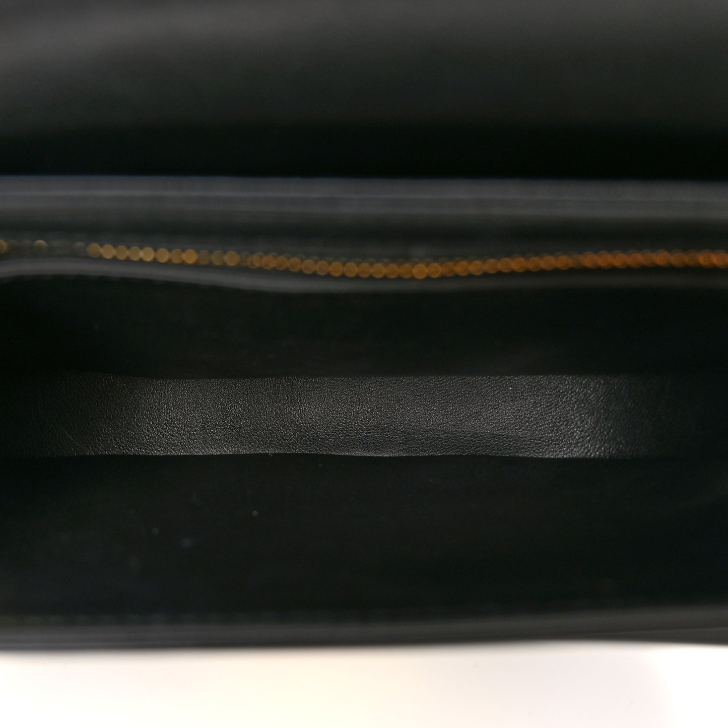 Shiny Calfskin Besace Clea Triomphe Black