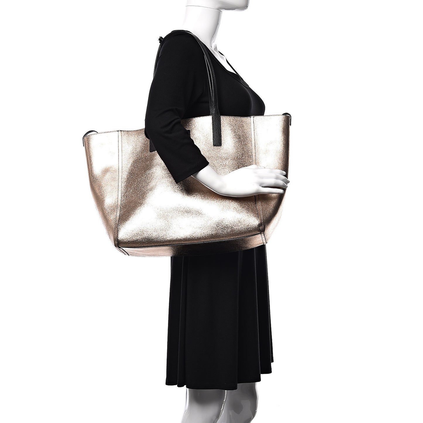 Grained Calfskin Medium Reversible Wandel Tote Black