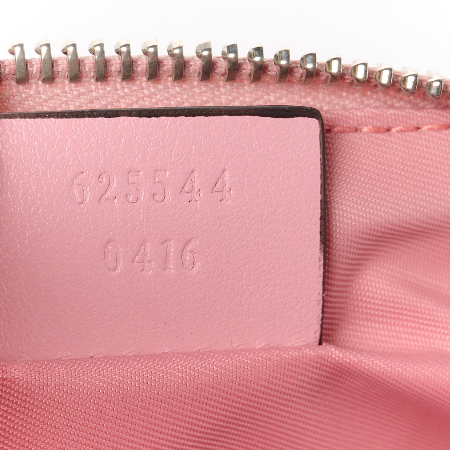 Calfskin Matelasse GG Marmont Pouch Cosmetic Case