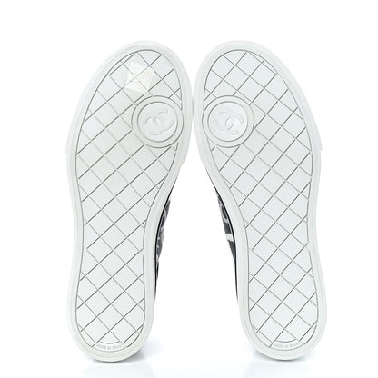 Chanel Printed Fabric Low Top Logo Sneakers 39 White Black 5 of 9