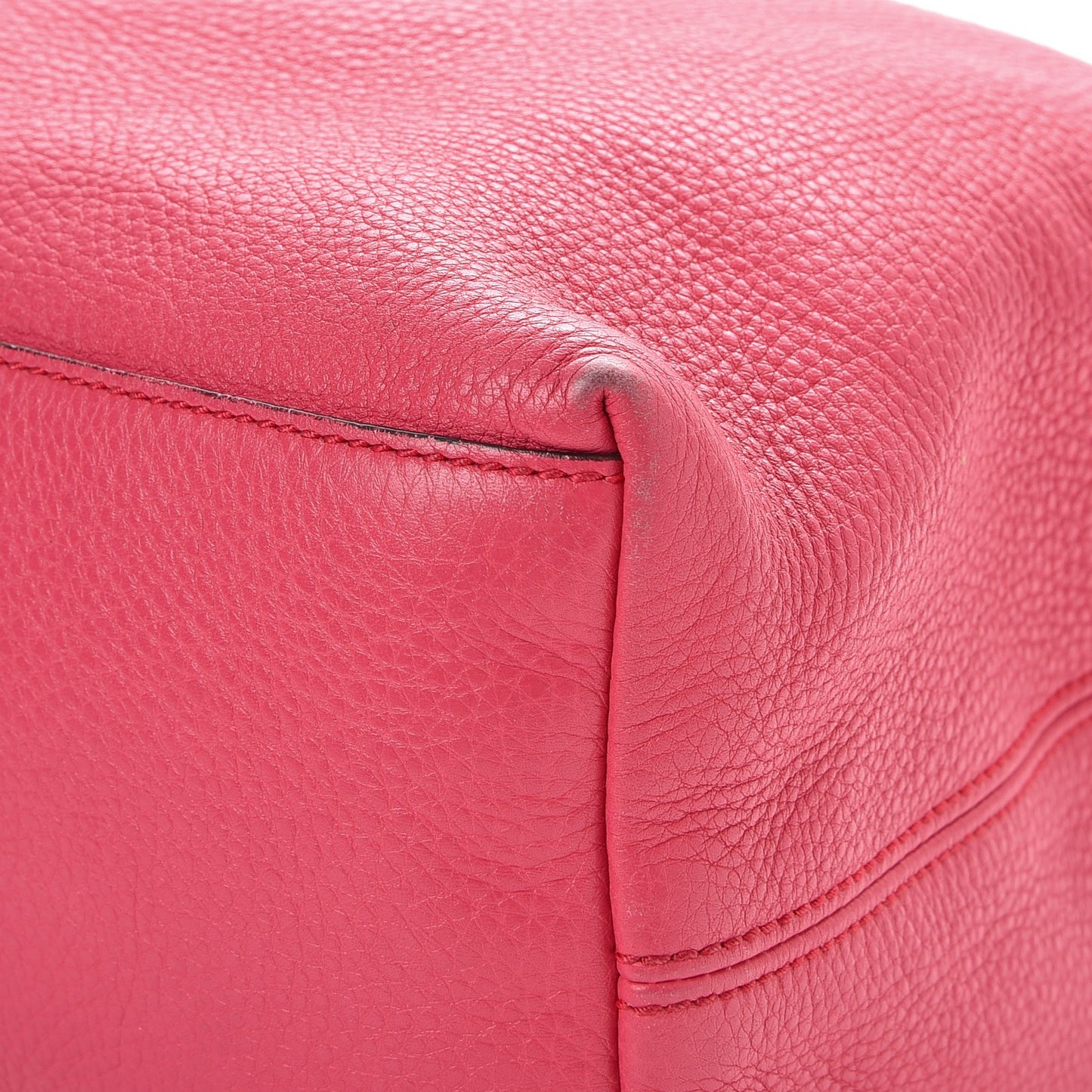 Pebbled Calfskin Medium Soho Chain Shoulder Bag Pink