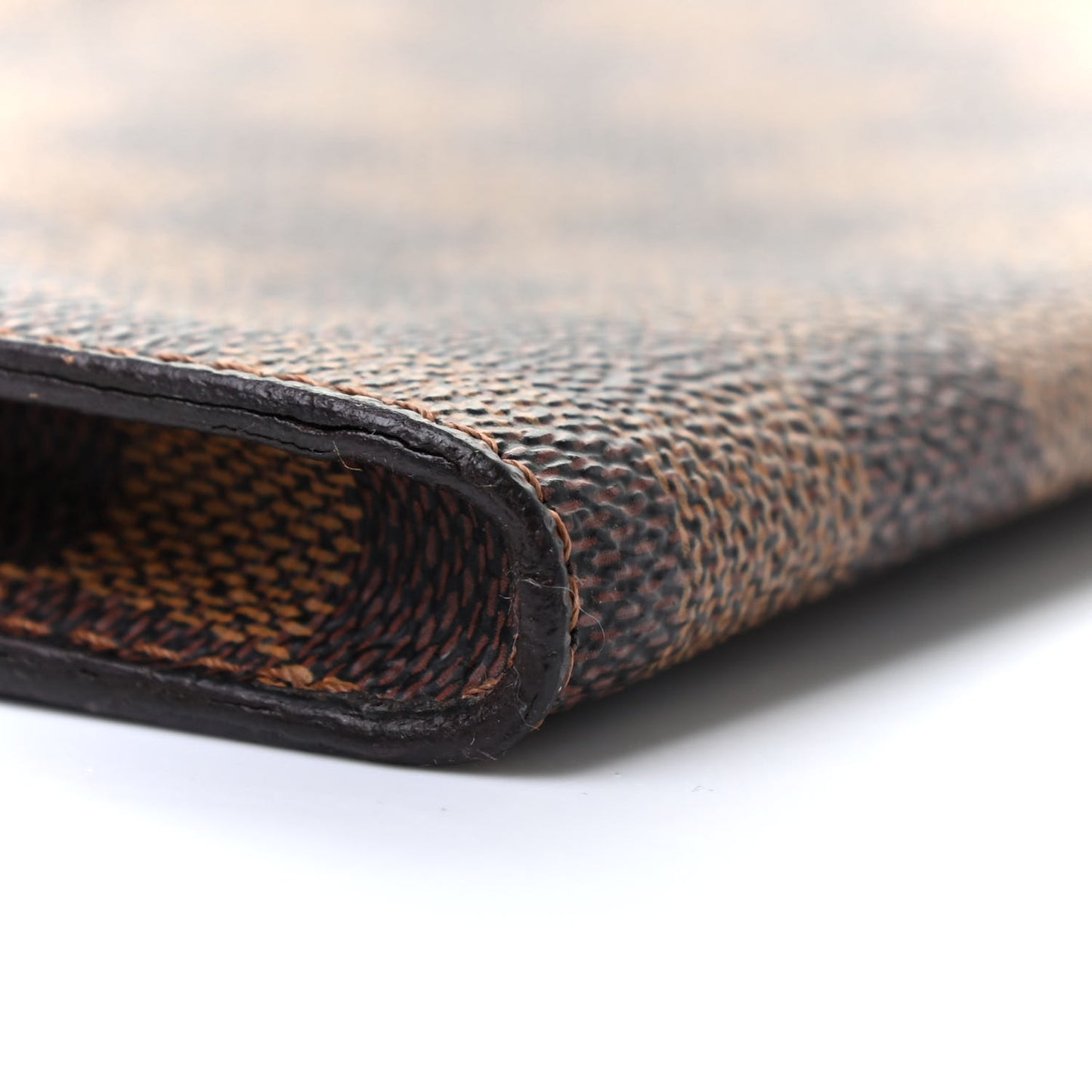 Damier Ebene Marais Bucket Pouch