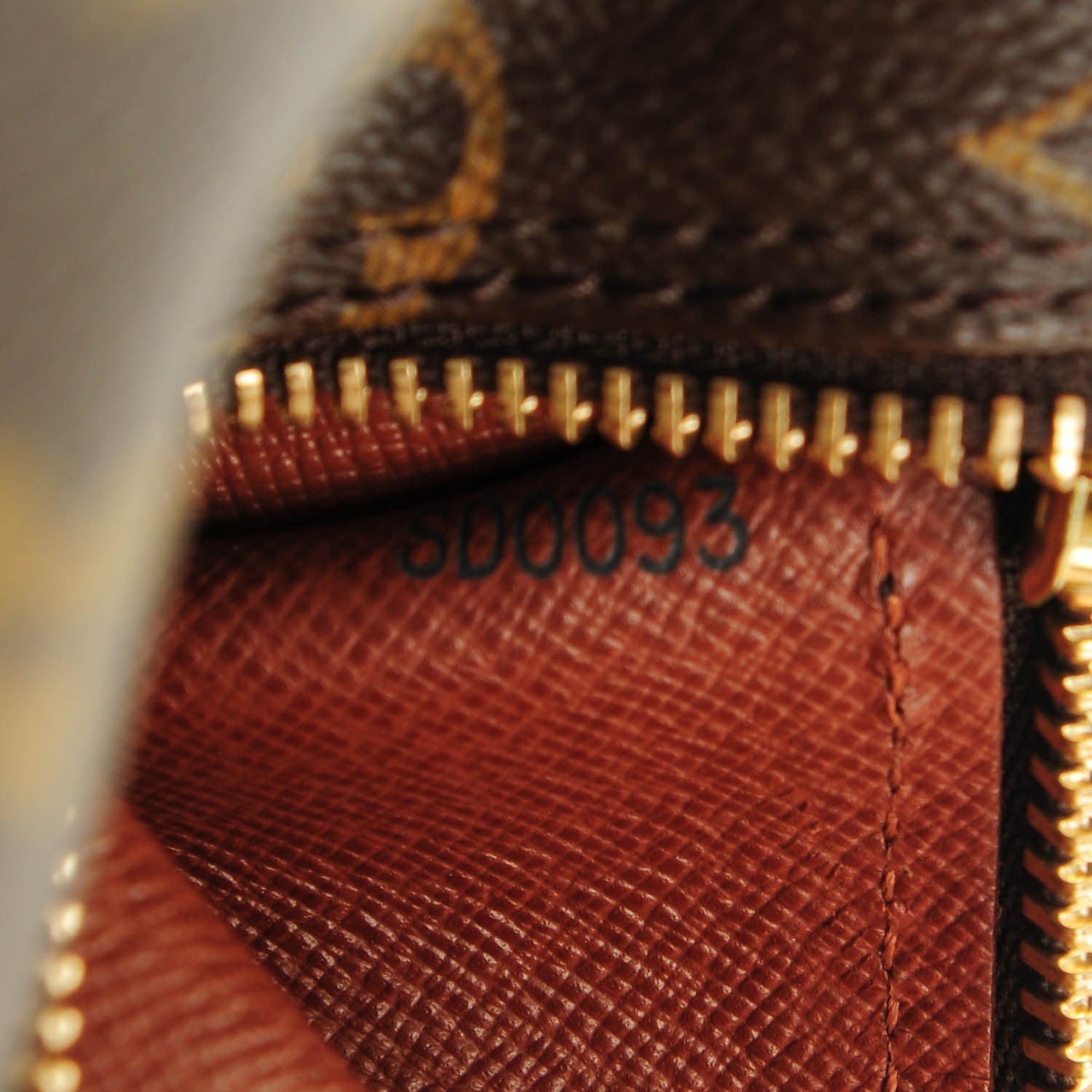 Louis Vuitton Monogram Papillon 26 7 of 7