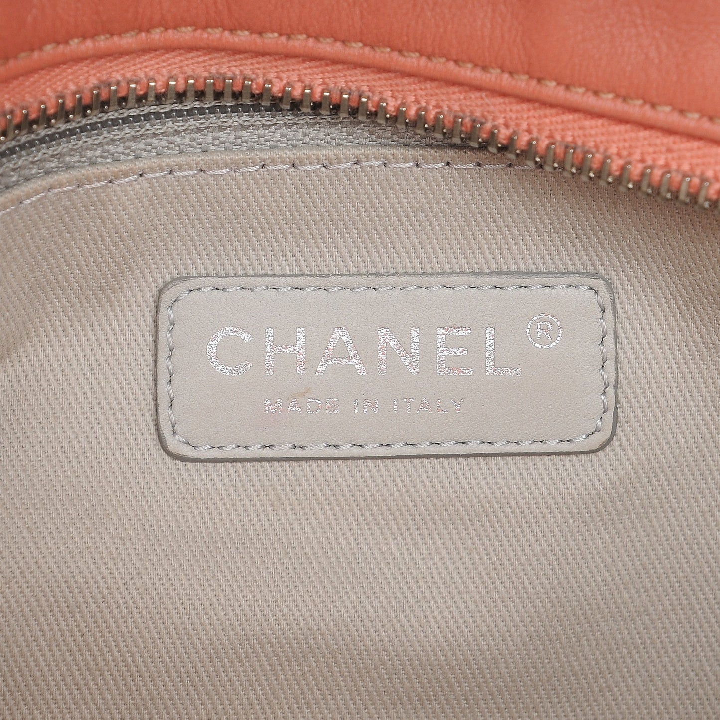 Calfskin Country Chic Small Shoulder Bag Pink