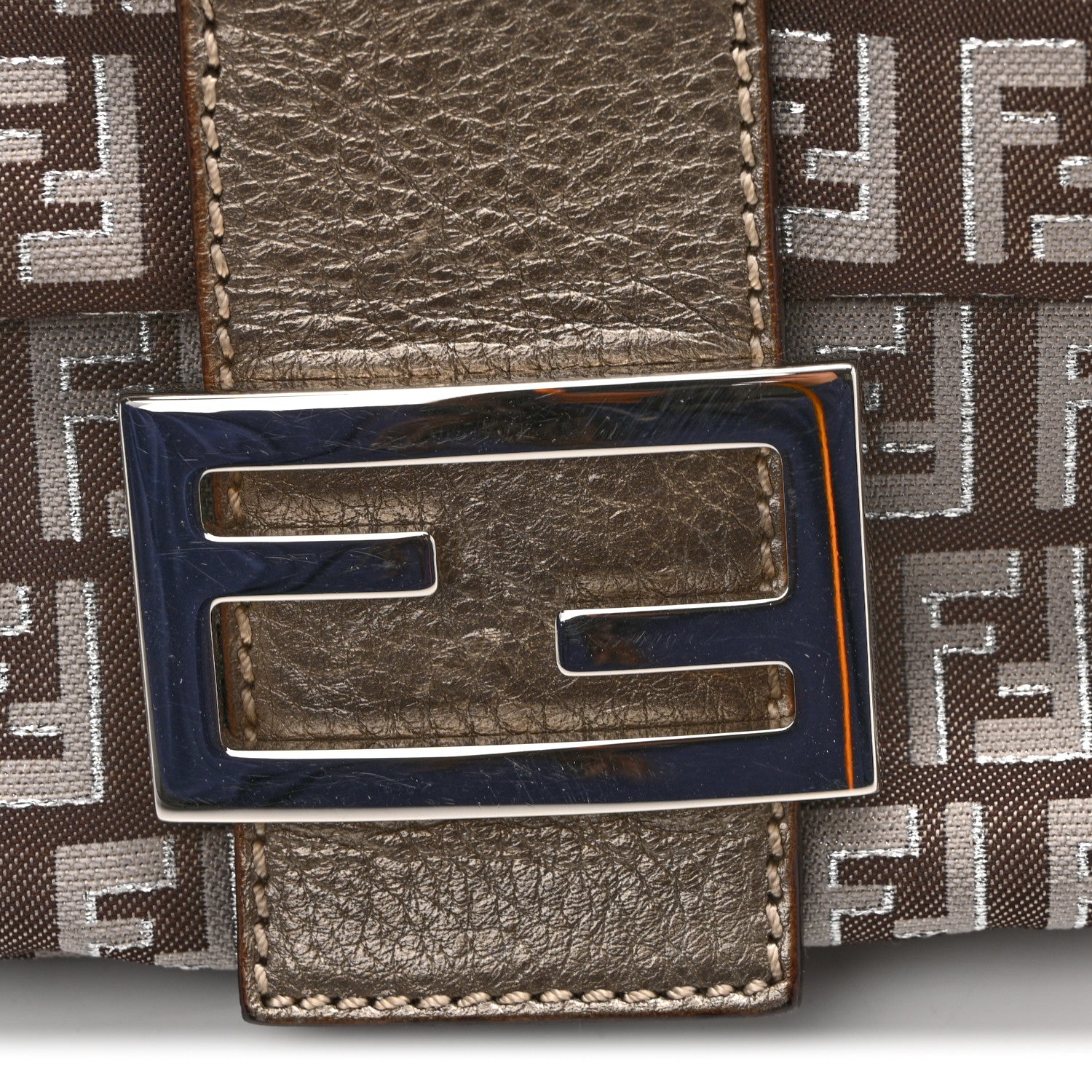 Fendi Metallic Zucchino Vitello Mama Baguette Caffe Argilla Canna di Fucile 13 of 14
