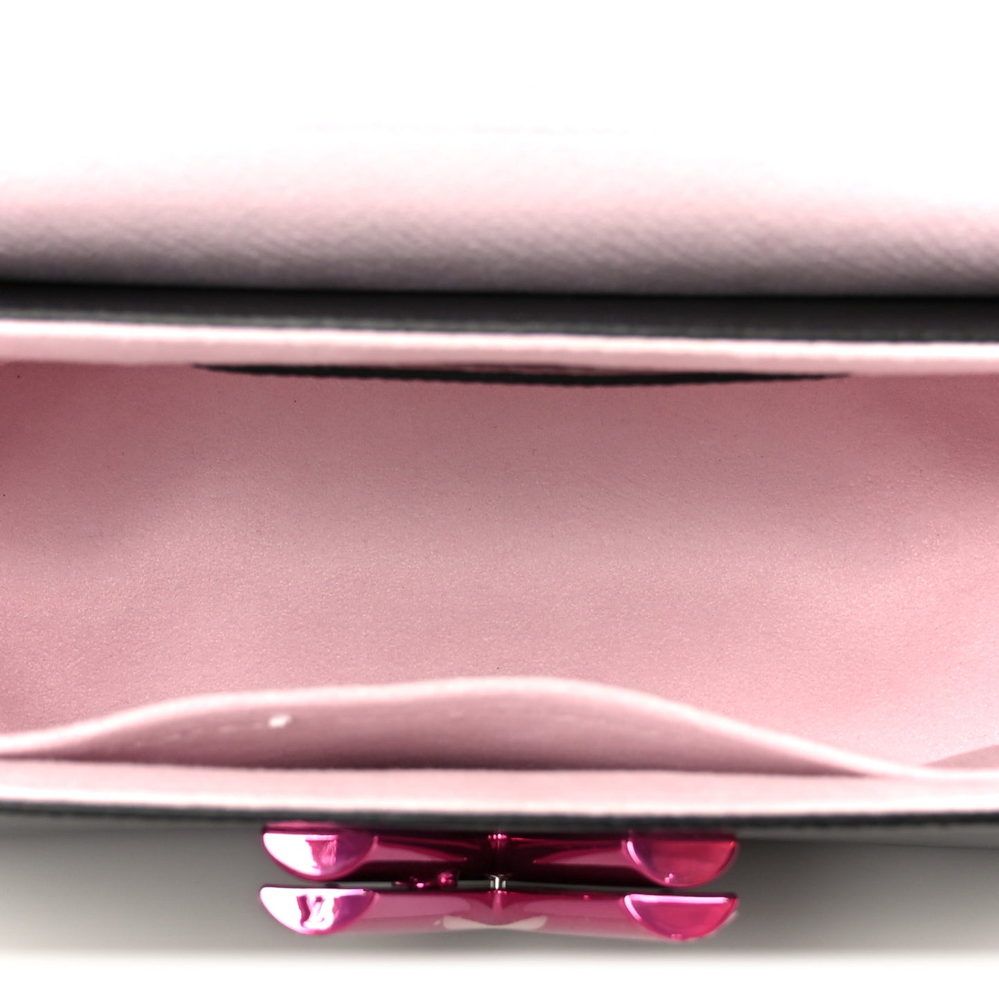 Epi Twist Shoulder Bag MM Black Rose