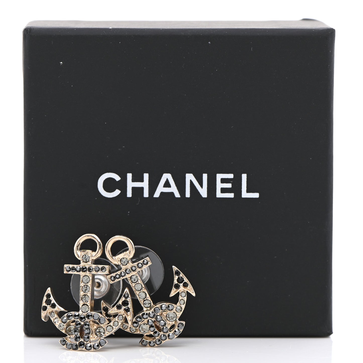 Crystal CC Anchor Earrings Gold Black Grey