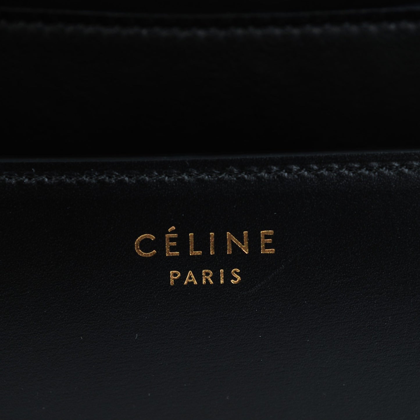 Box Calfskin Medium Classic Box Flap Bag Black