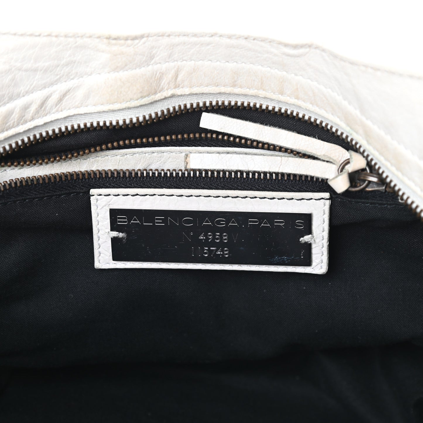 Chevre Classic Hardware City White