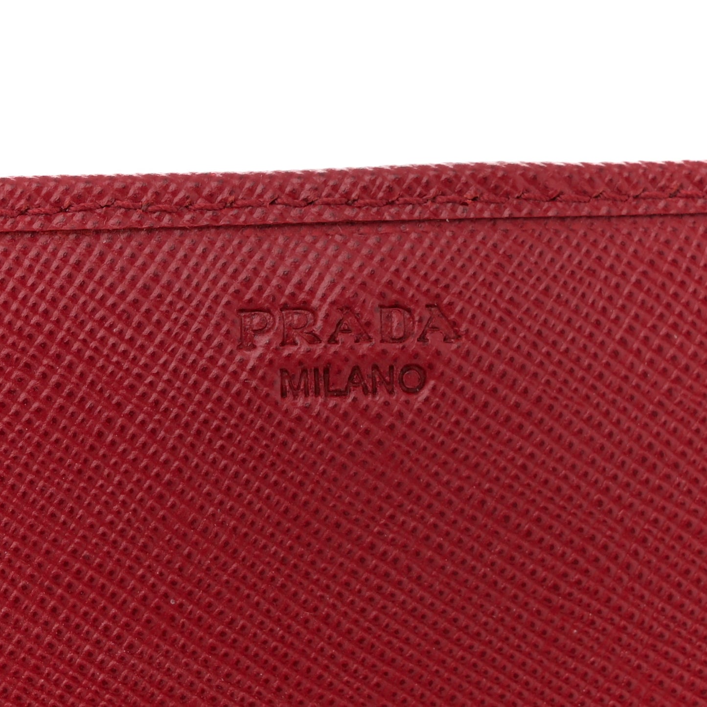 Saffiano Metal Oro Chain Wallet Fuoco