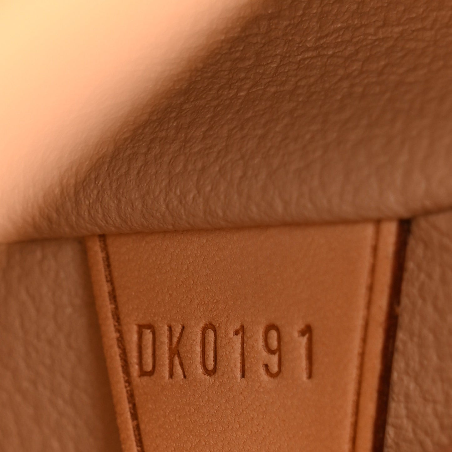 Monogram Petit Bucket 23