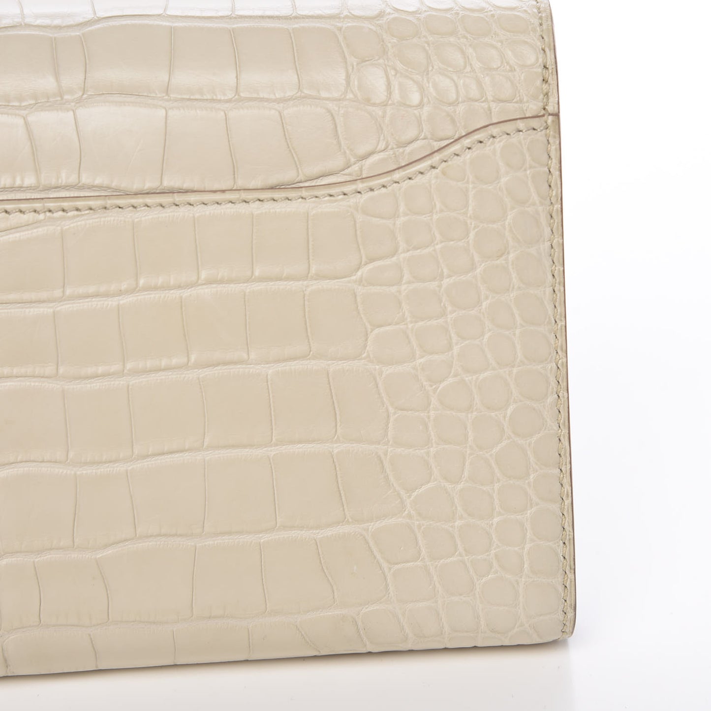 Matte Alligator Constance Wallet Beton