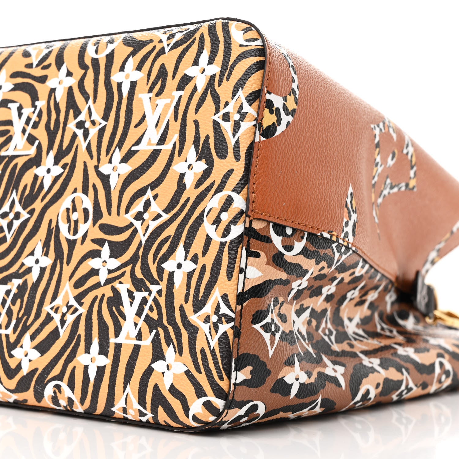 Louis Vuitton Monogram Giant Jungle NeoNoe Caramel 10 of 11