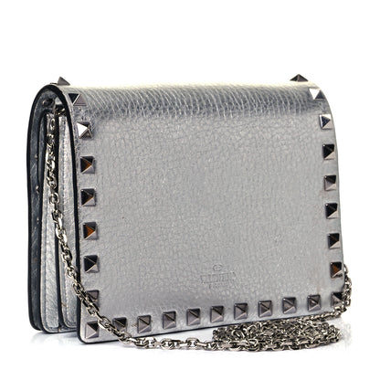 Valentino Garavani Metallic Pebbled Calfskin Rockstud Wallet on Chain Silver 5 of 15