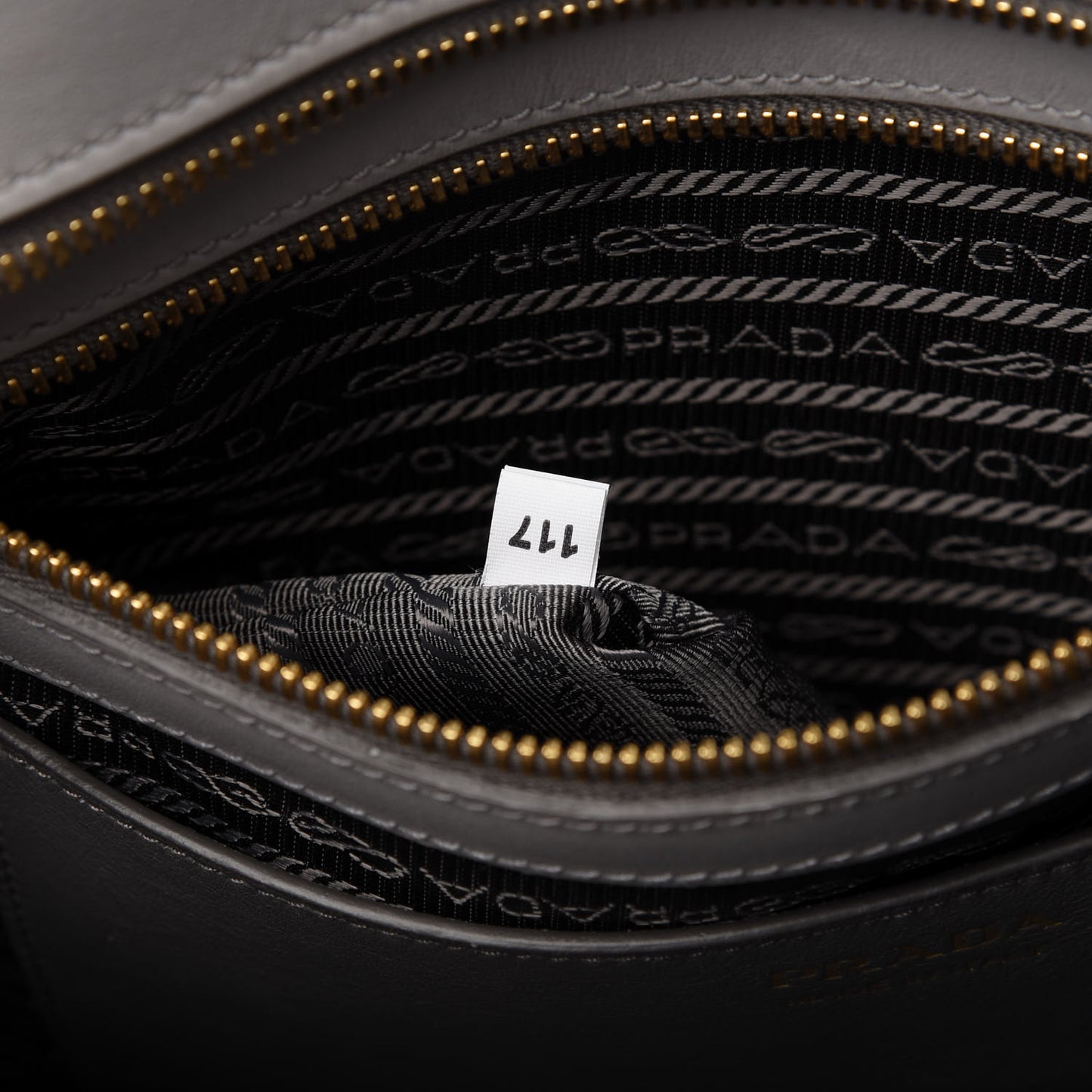 Saffiano City Calfskin Medium Esplanade Tote Mercurio