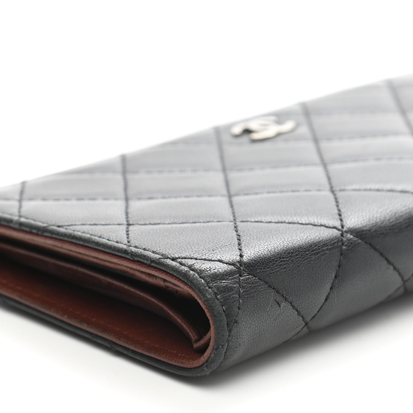Lambskin Quilted Yen Wallet Black