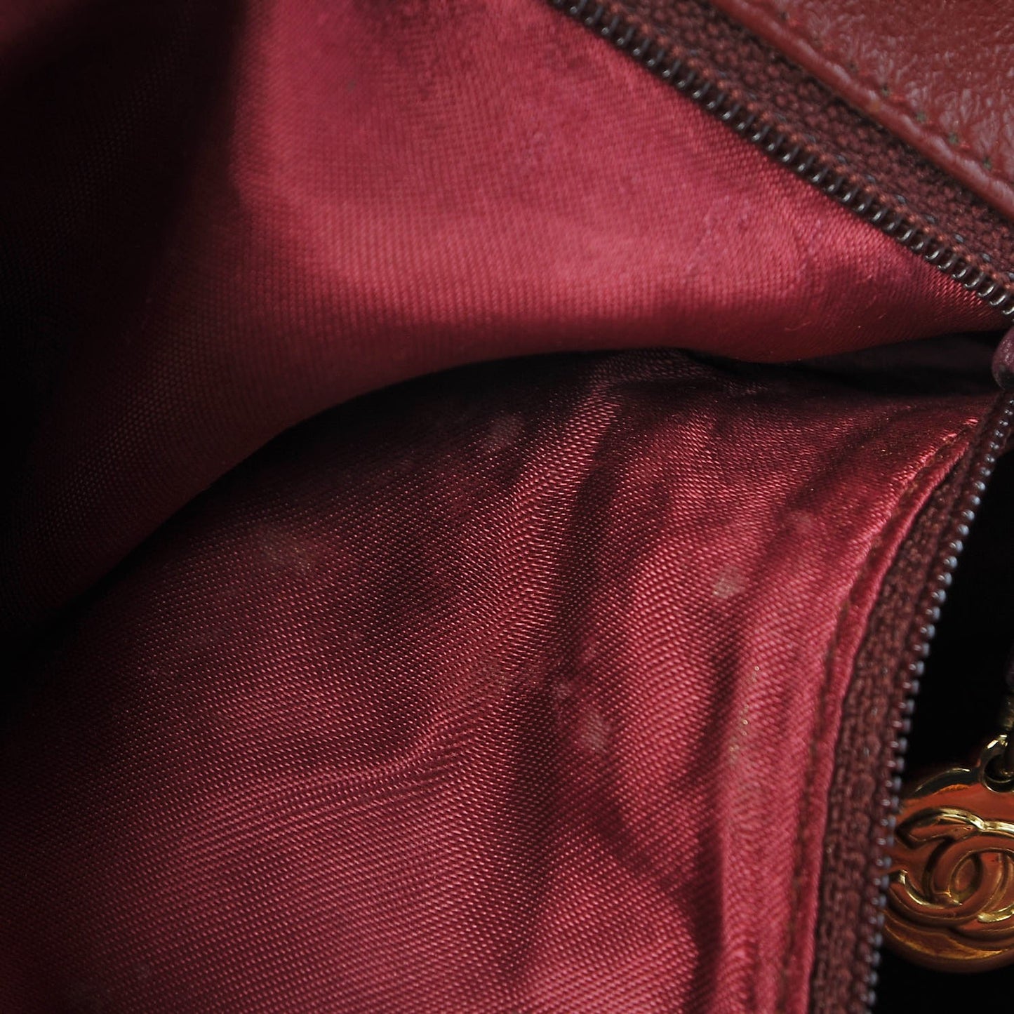 Lambskin Stitched Tassel Shoulder Bag Red