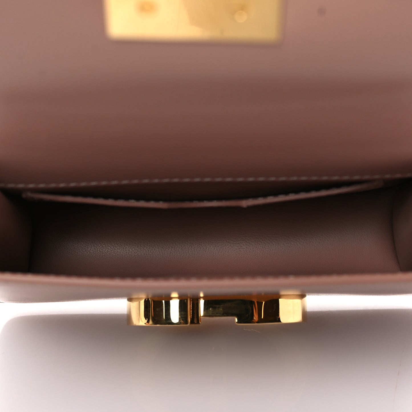 Box Calfskin Micro 30 Montaigne Flap Bag Rose Des Vents