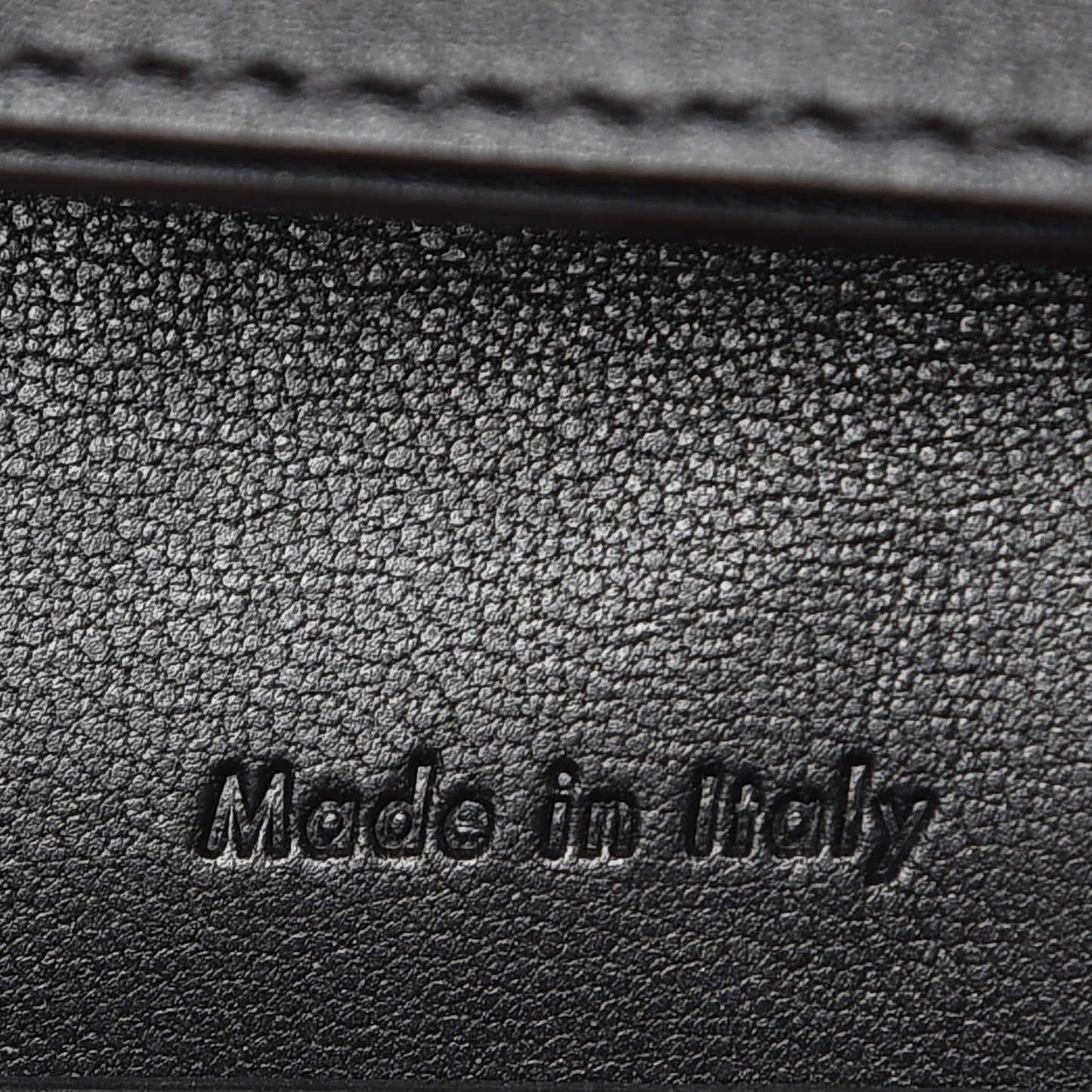 Stingray Shiny Calfskin Clutch on a Chain Black