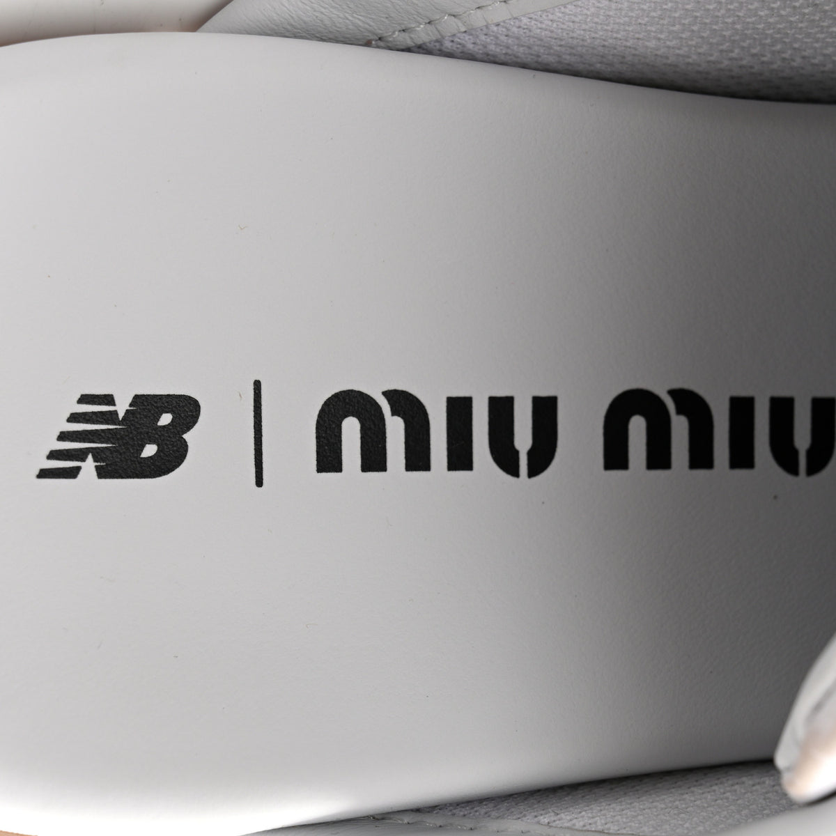 Miu Miu X NEW BALANCE Bleached Calfskin 530 SL Slip-On Sneakers Mules 40 White 7 of 9
