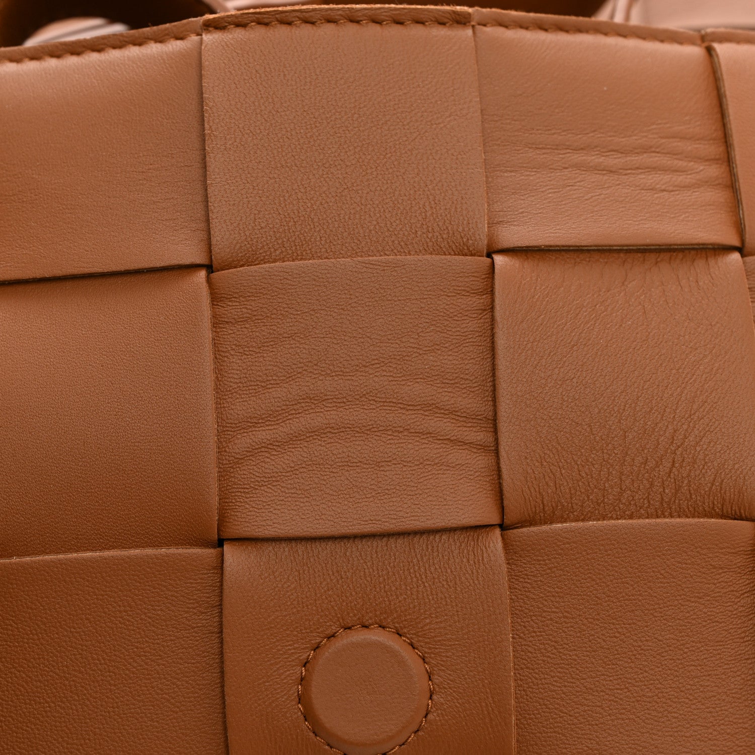 Bottega Veneta Lambskin Maxi Intrecciato Cassette Crossbody Bag Caramel 10 of 10
