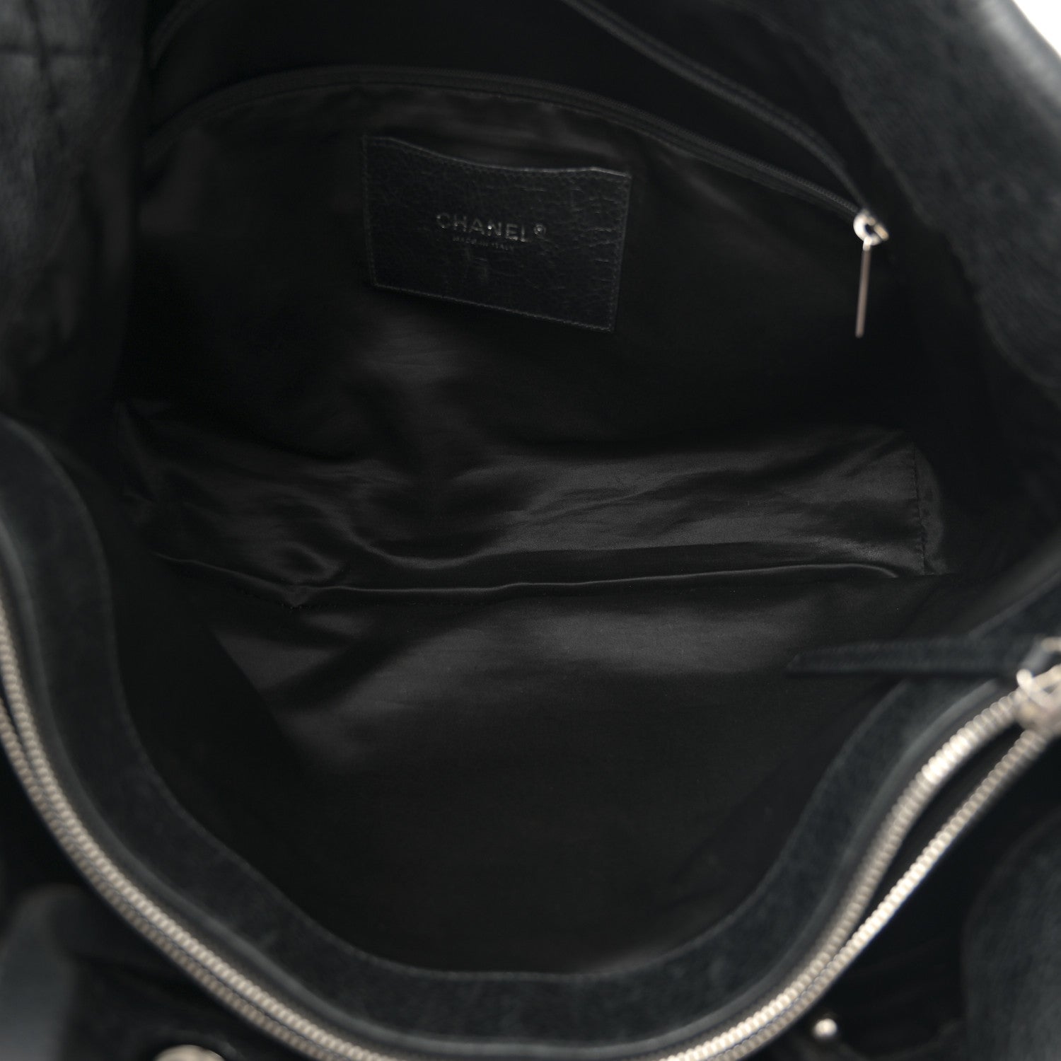 Chanel Glazed Calfskin Large On The Road Tote Black 5 of 13