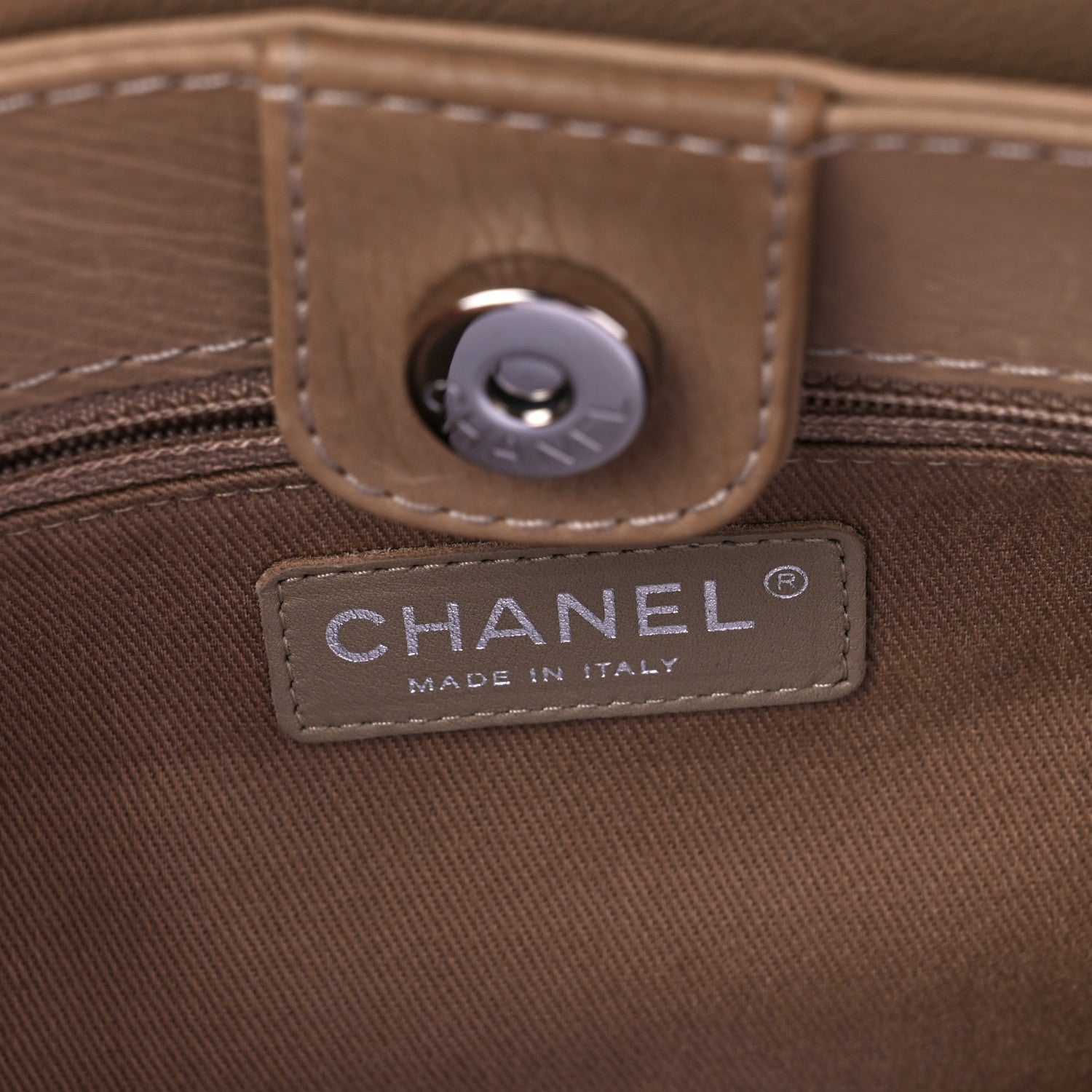 Chanel Washed Calfskin Diamond Stitch Large Hamptons Shopping Tote Beige 6 of 9