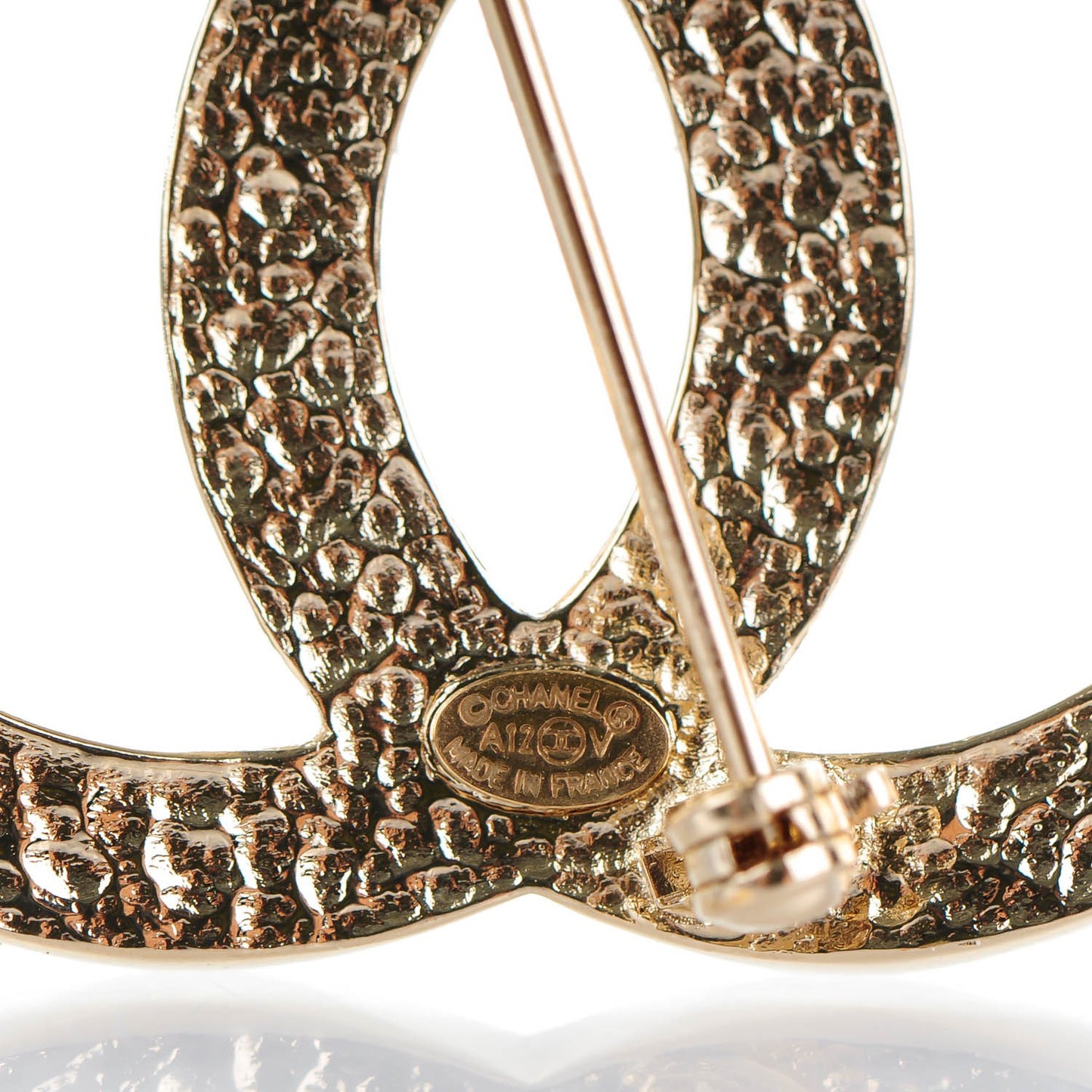Pearl CC Brooch Pin Gold
