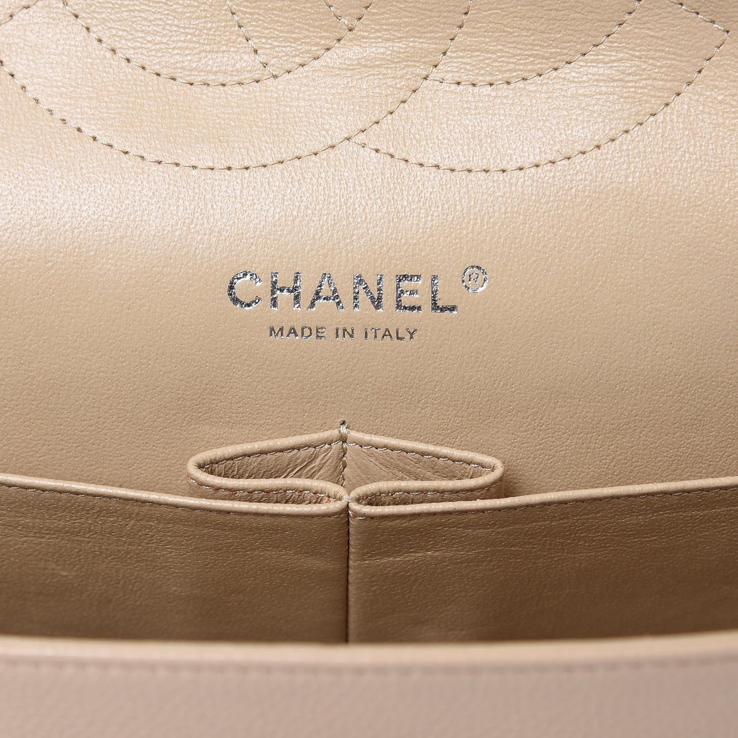 Caviar Quilted Jumbo Double Flap Beige Clair