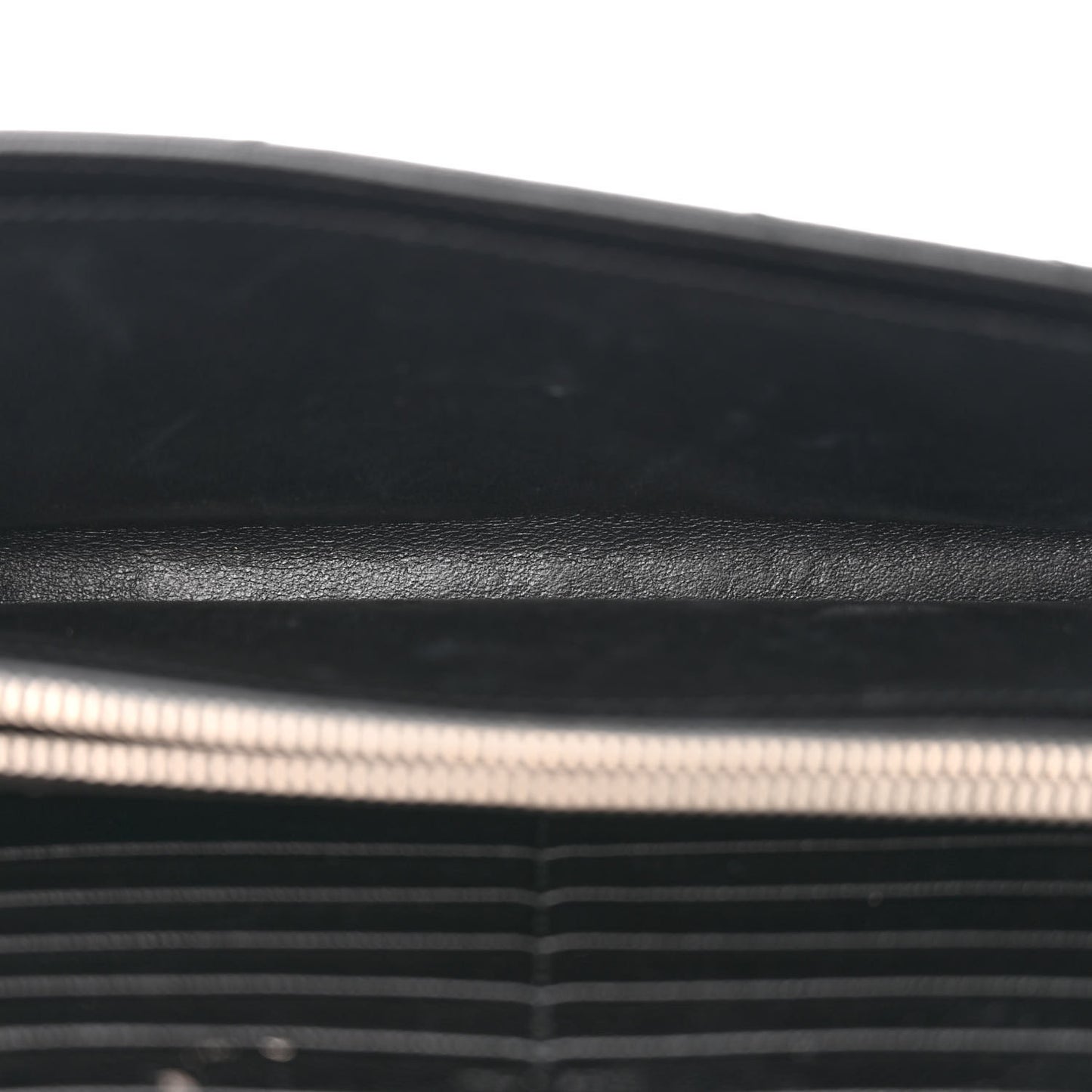 Grain De Poudre Matelasse Chevron Monogram Chain Wallet Black