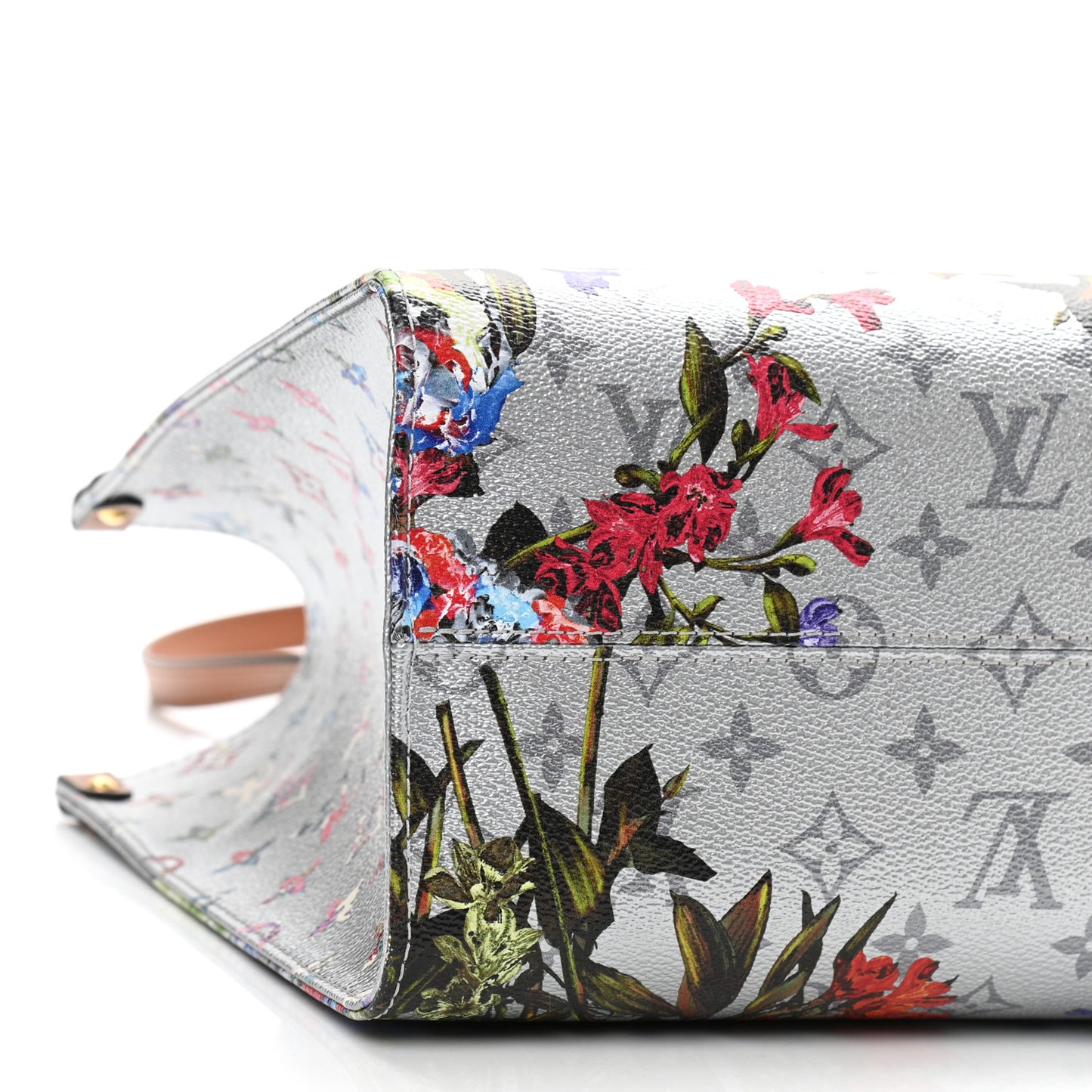 Metallic Monogram LV Garden OnTheGo MM Silver