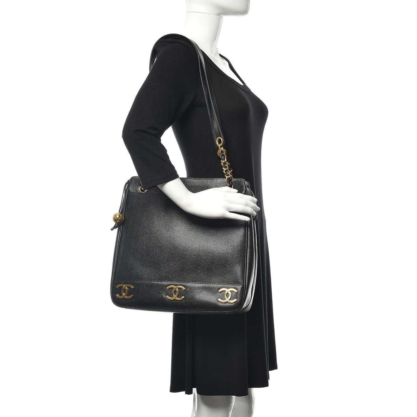 Caviar CC Shoulder Bag Black