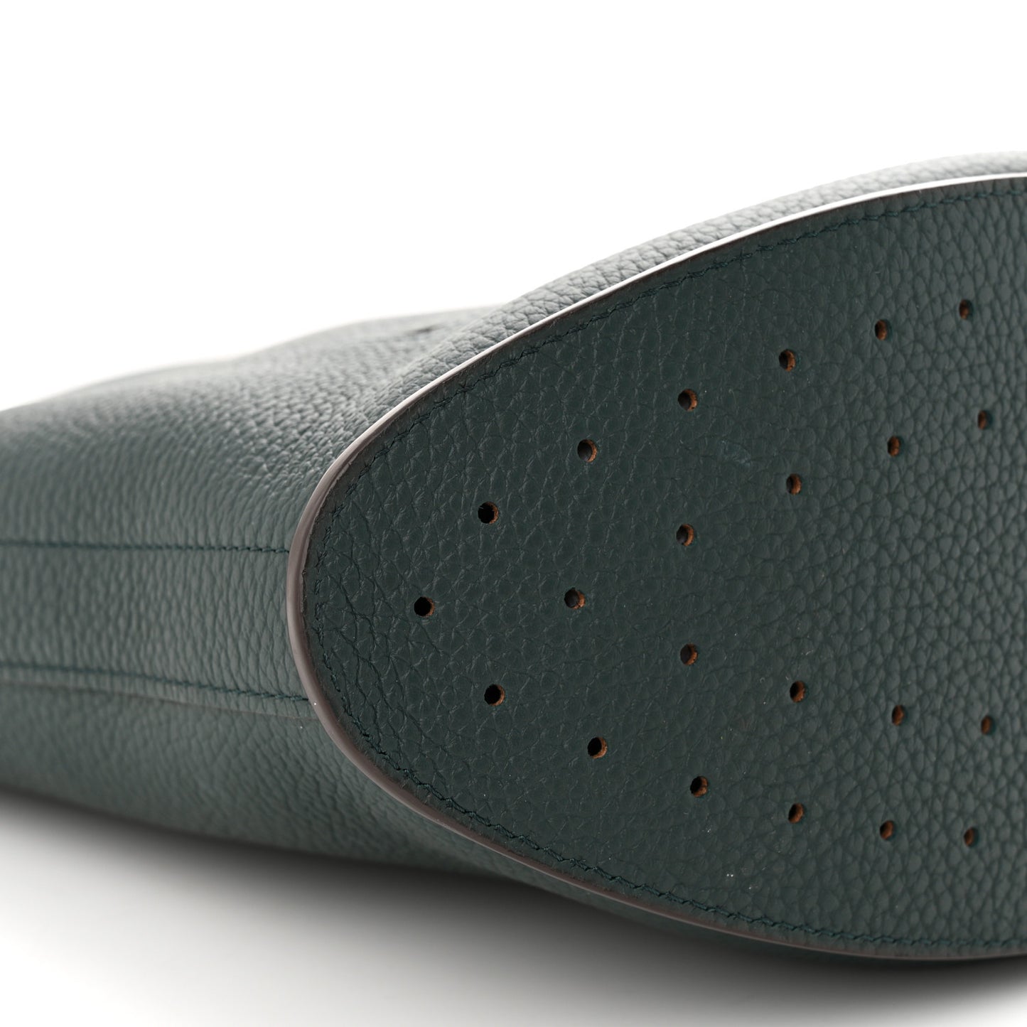 Taurillon Pin Daily Surpique Bucket