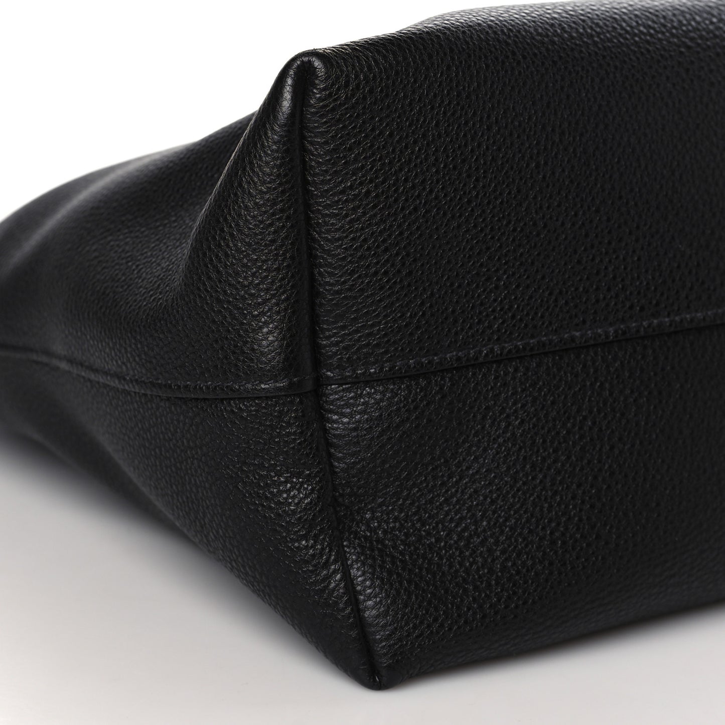 Vitello Daino Tote Black