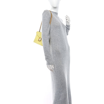 Valentino Garavani Nappa One Stud Chain Clutch Pale Yellow 2 of 8