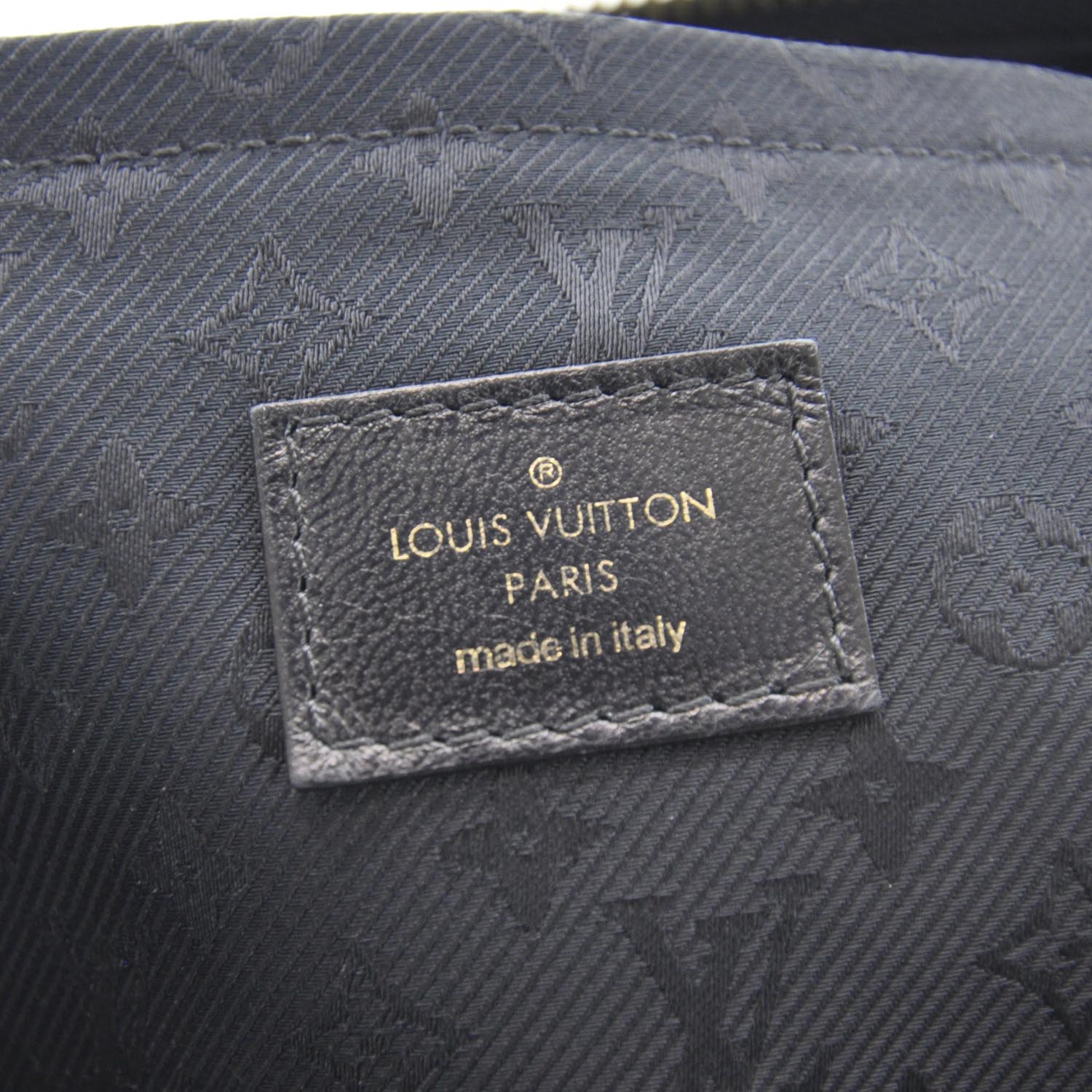 Louis Vuitton Lambskin Riveting Black 11 of 12