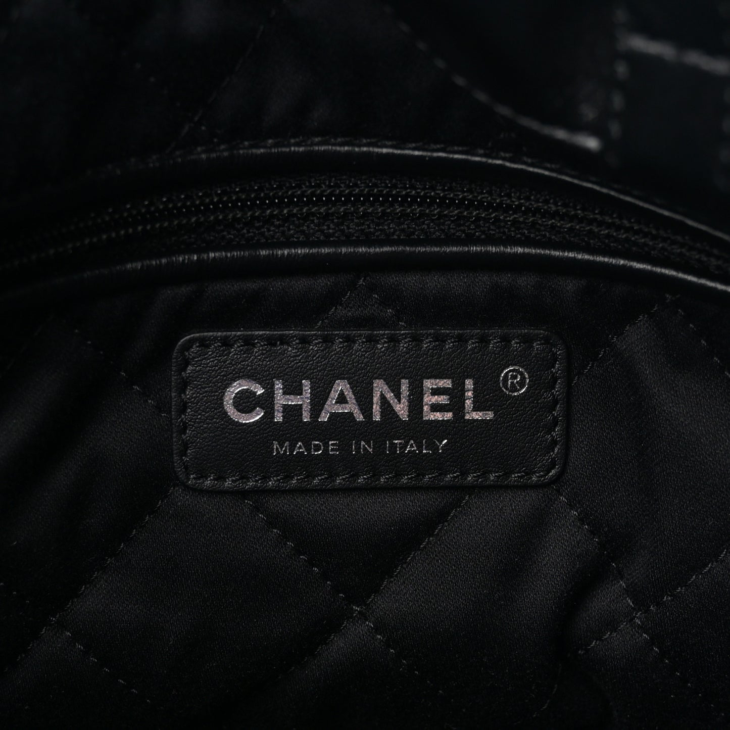 Shiny Calfskin Quilted Chanel 22 Backpack Black