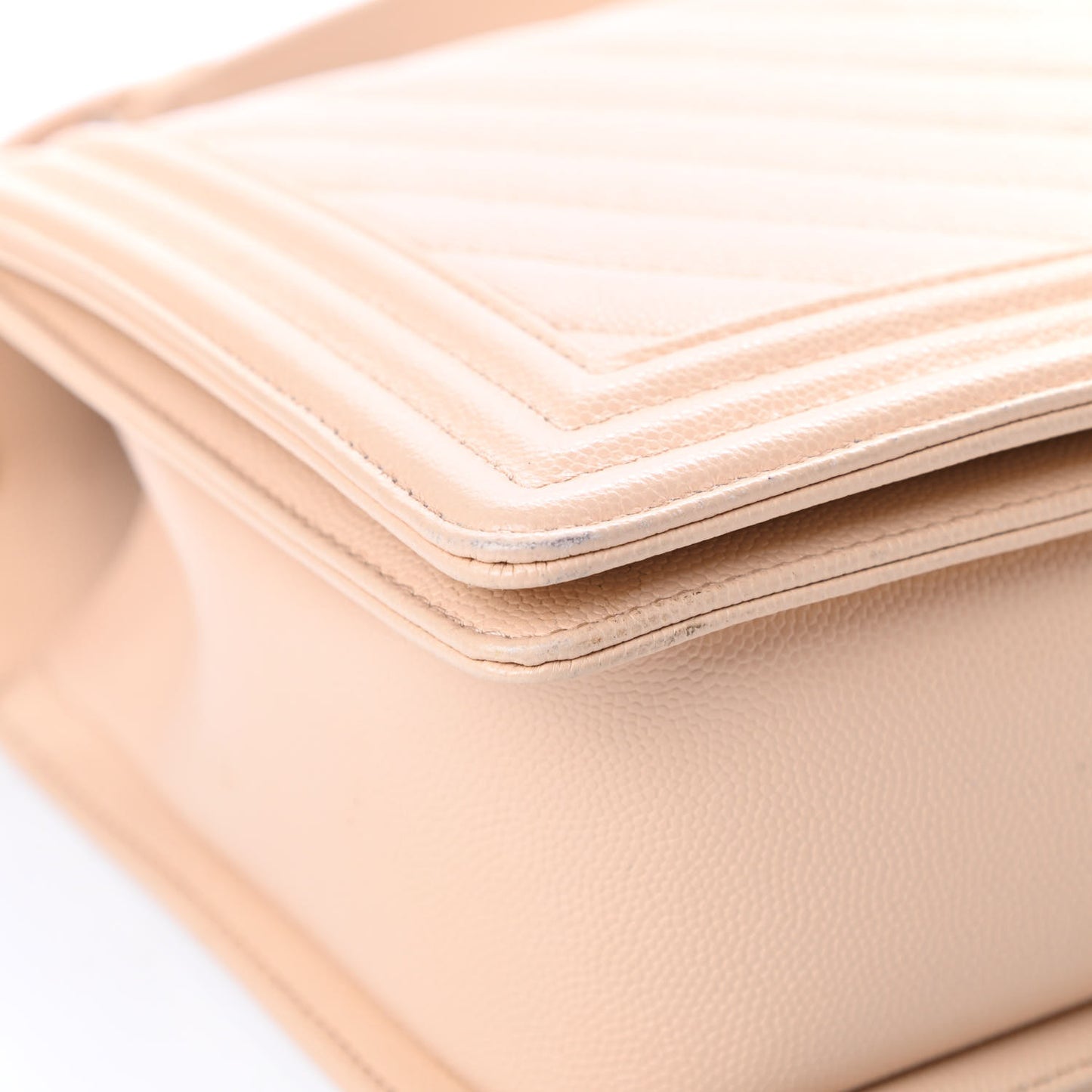 Caviar Chevron Quilted New Medium Boy Flap Light Beige