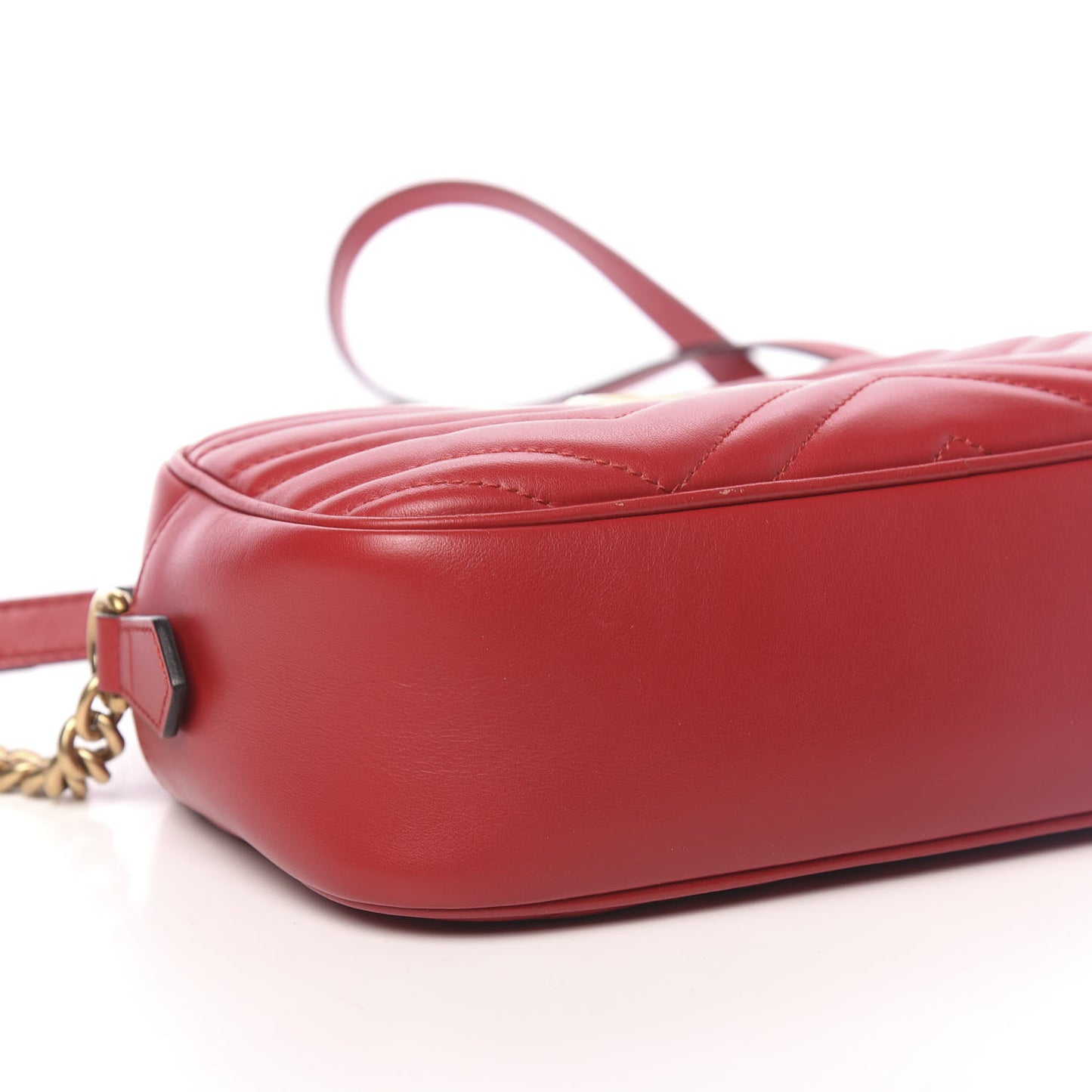 Calfskin Matelasse Small GG Marmont Chain Shoulder Bag Hibiscus Red