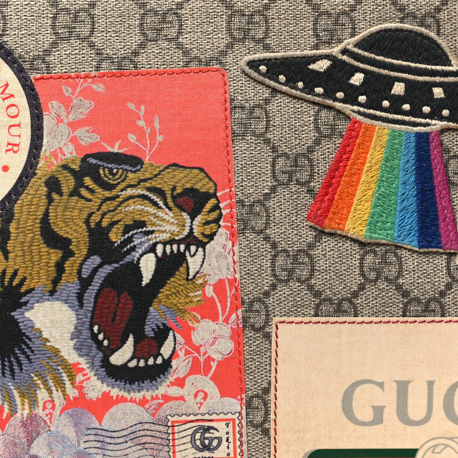 Gucci GG Supreme Monogram Courrier Embroidered UFO Pouch Beige New Acero 8 of 15