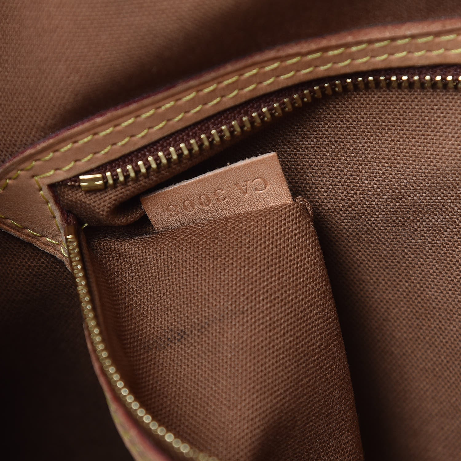 Louis Vuitton Monogram Batignolles Horizontal 9 of 15