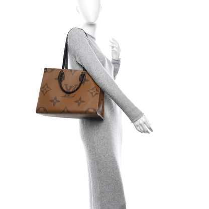 Louis Vuitton Reverse Monogram Giant Onthego MM 2 of 9