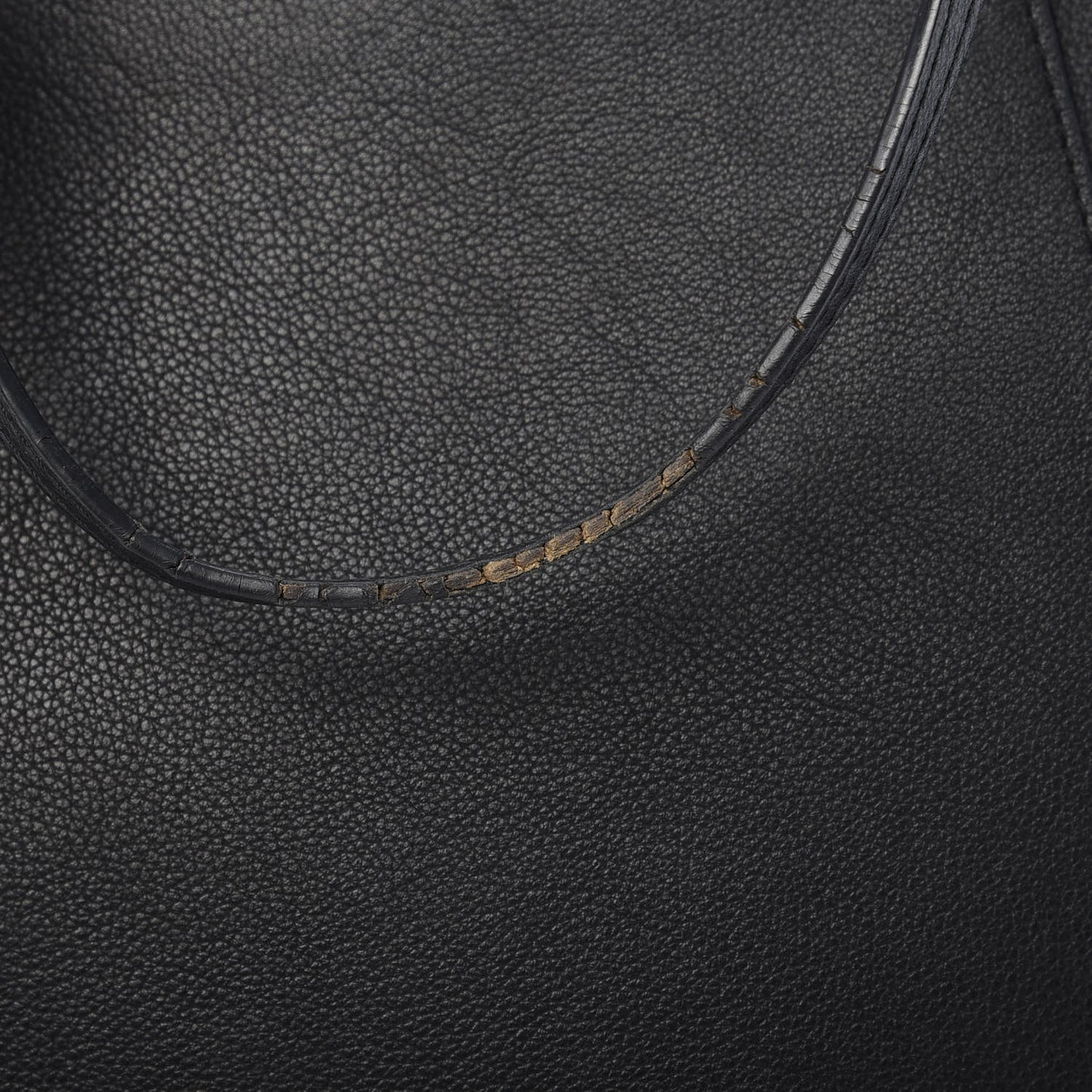 Calfskin Lockme Cabas Black