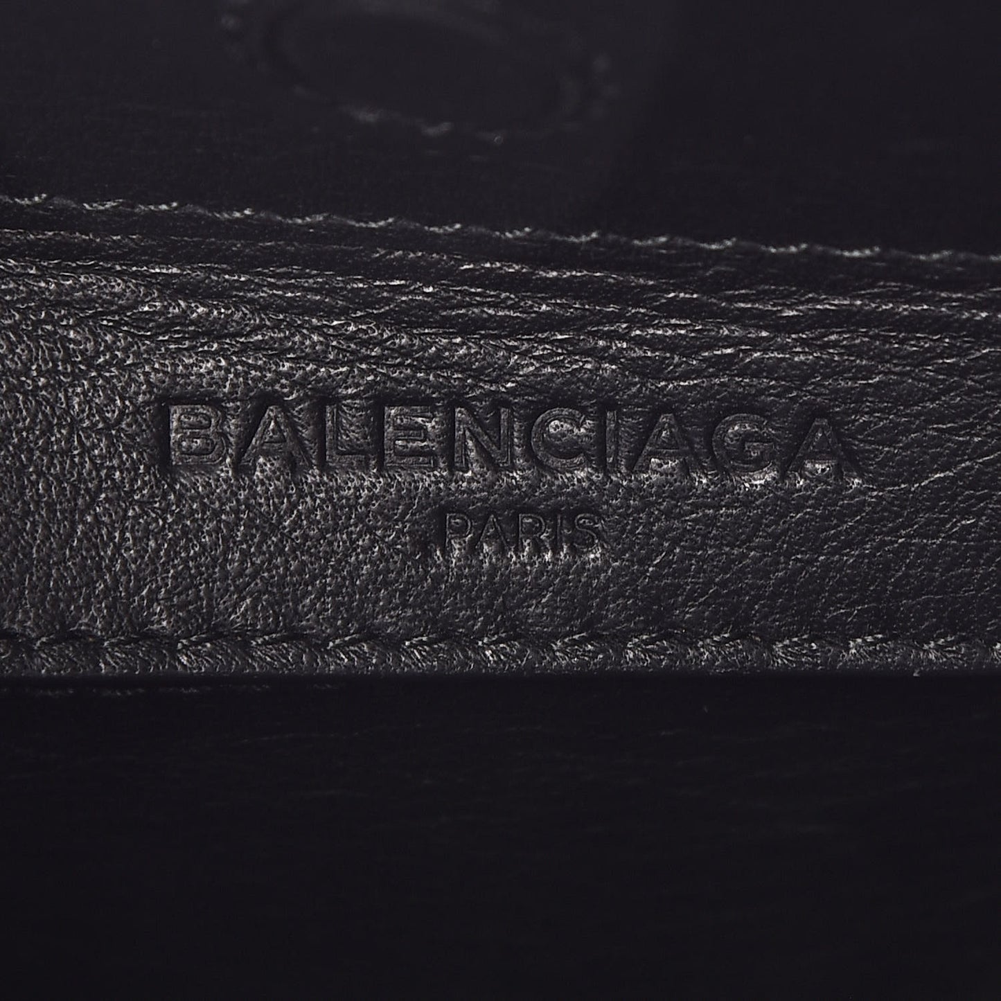 Grained Calfskin Papier Mini A4 Zip Around Tote Black