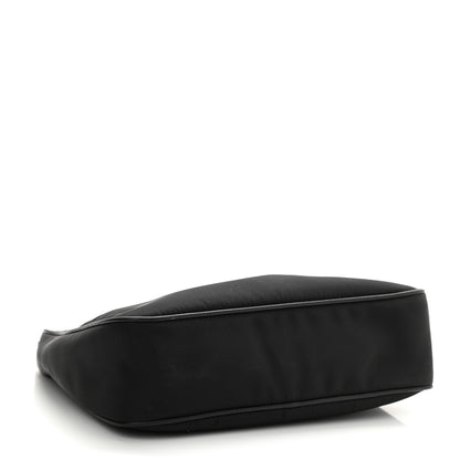 Prada Nylon Re-Edition 2005 Shoulder Bag Black 4 of 9
