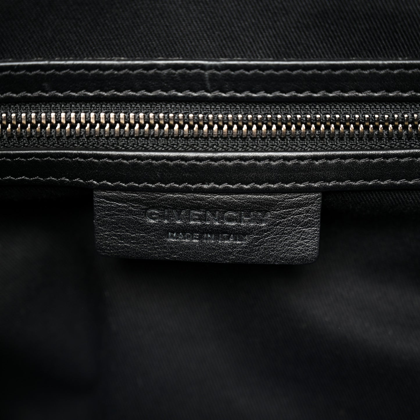 Calfskin Medium Lucrezia Black