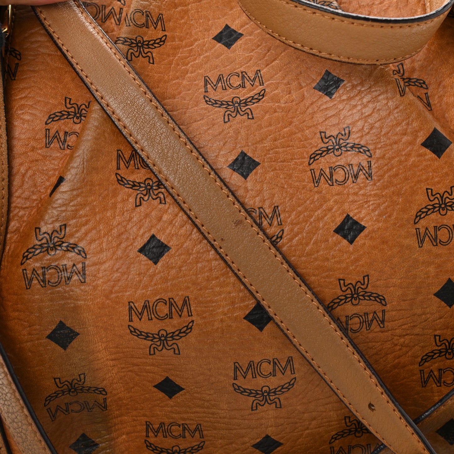 Visetos Studded Medium Essentials Shopper Tote Cognac
