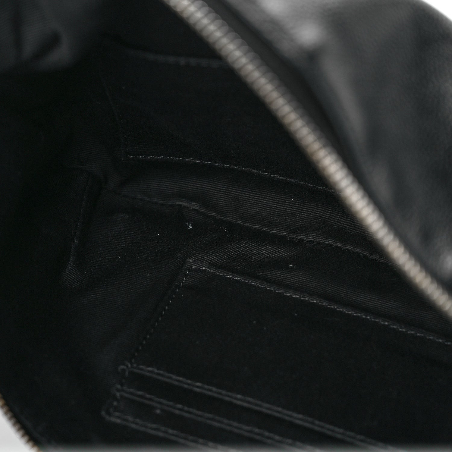 Saint Laurent Grain De Poudre Monogram Belt Bag Black 10 of 10