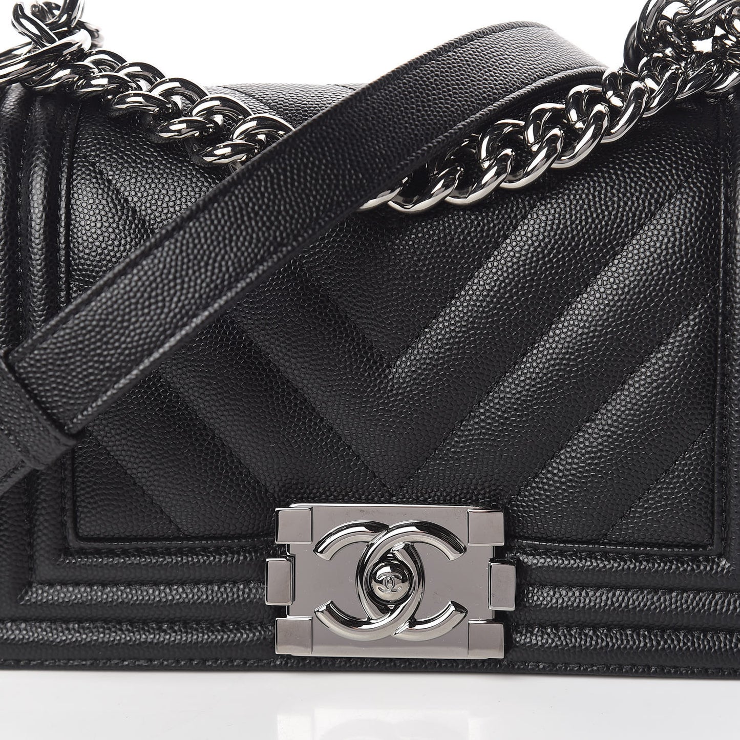 Caviar Chevron Quilted Small Boy Flap Black