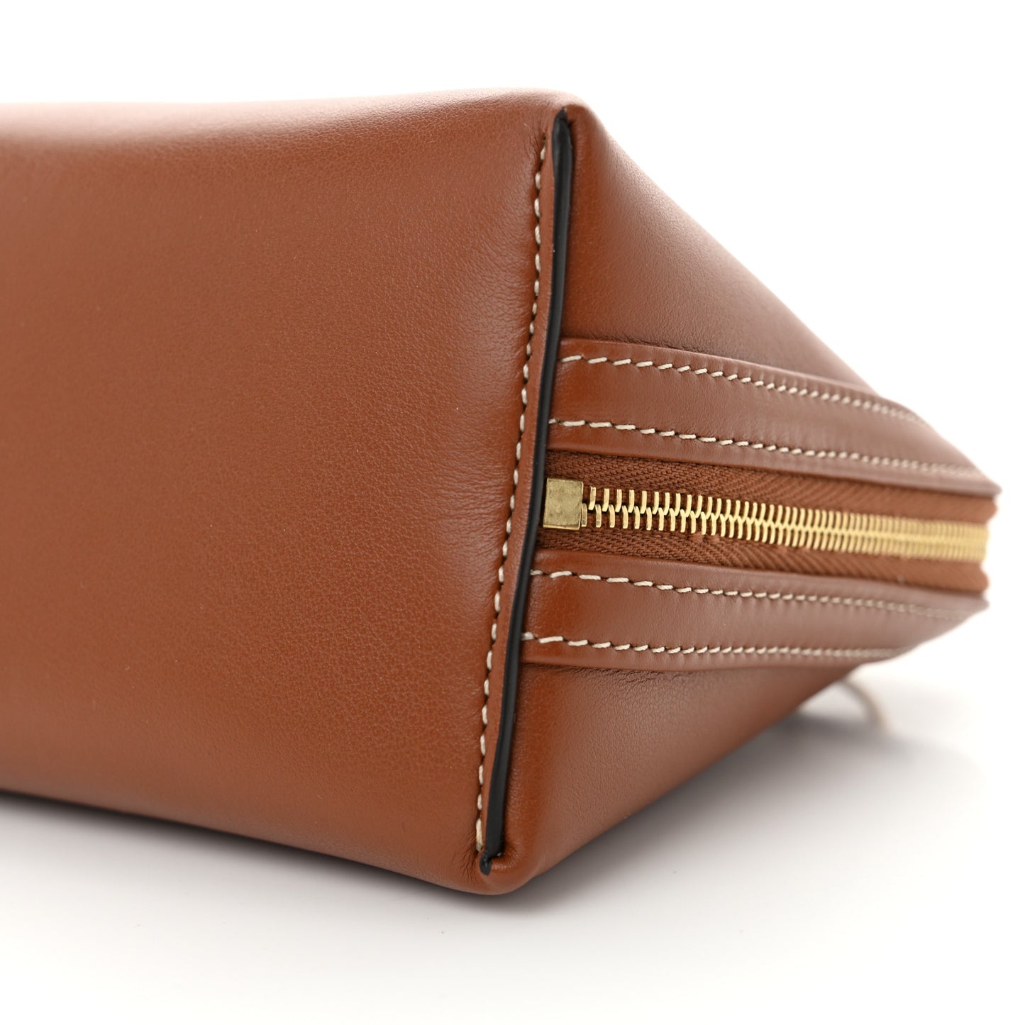 Smooth Calfskin Cuir Triomphe Clutch on Chain Tan